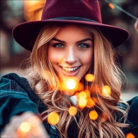 Meet your Posher, Sherry - Picture 1 of 1